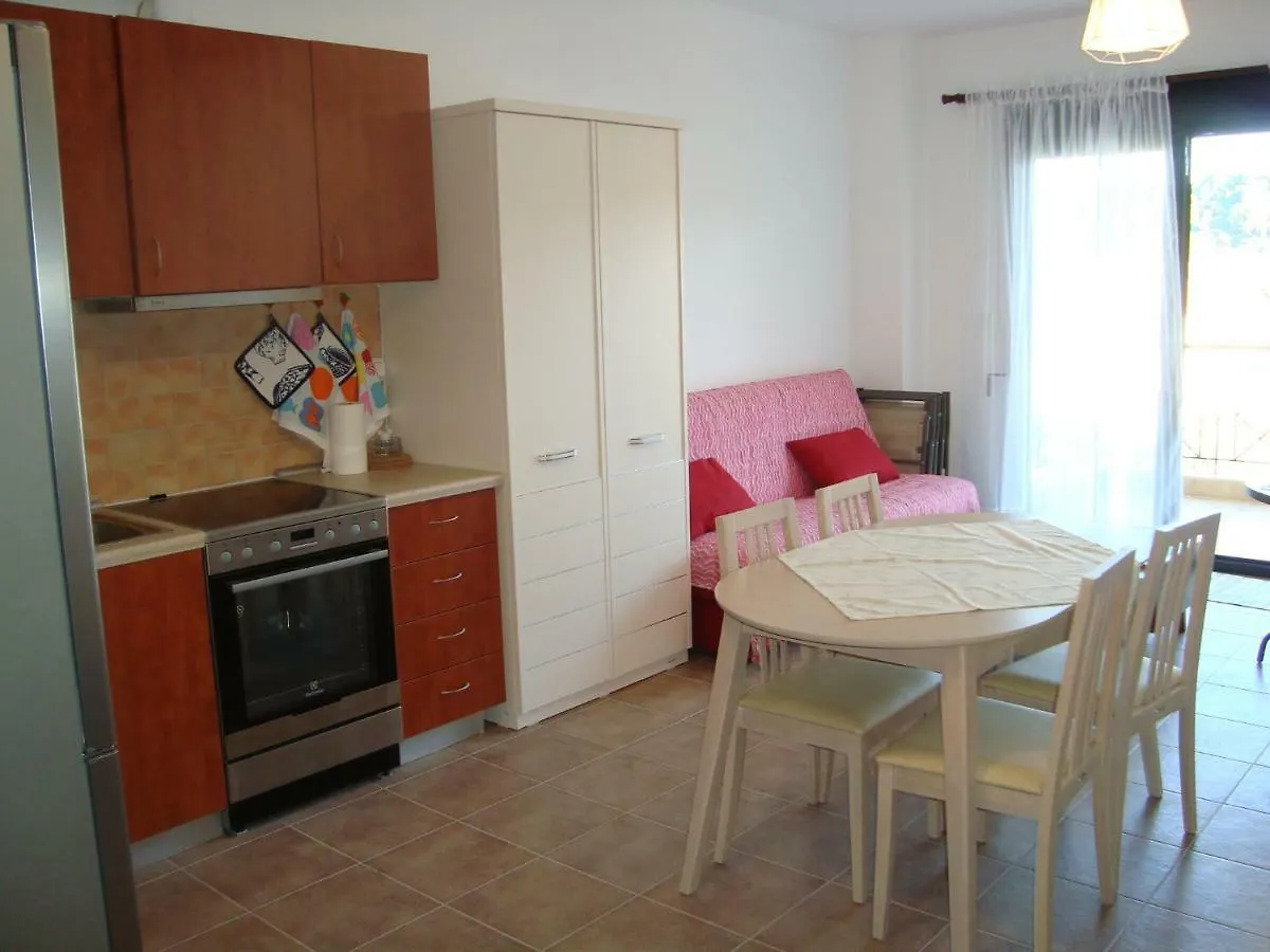 Apartment For Family Kriopigi