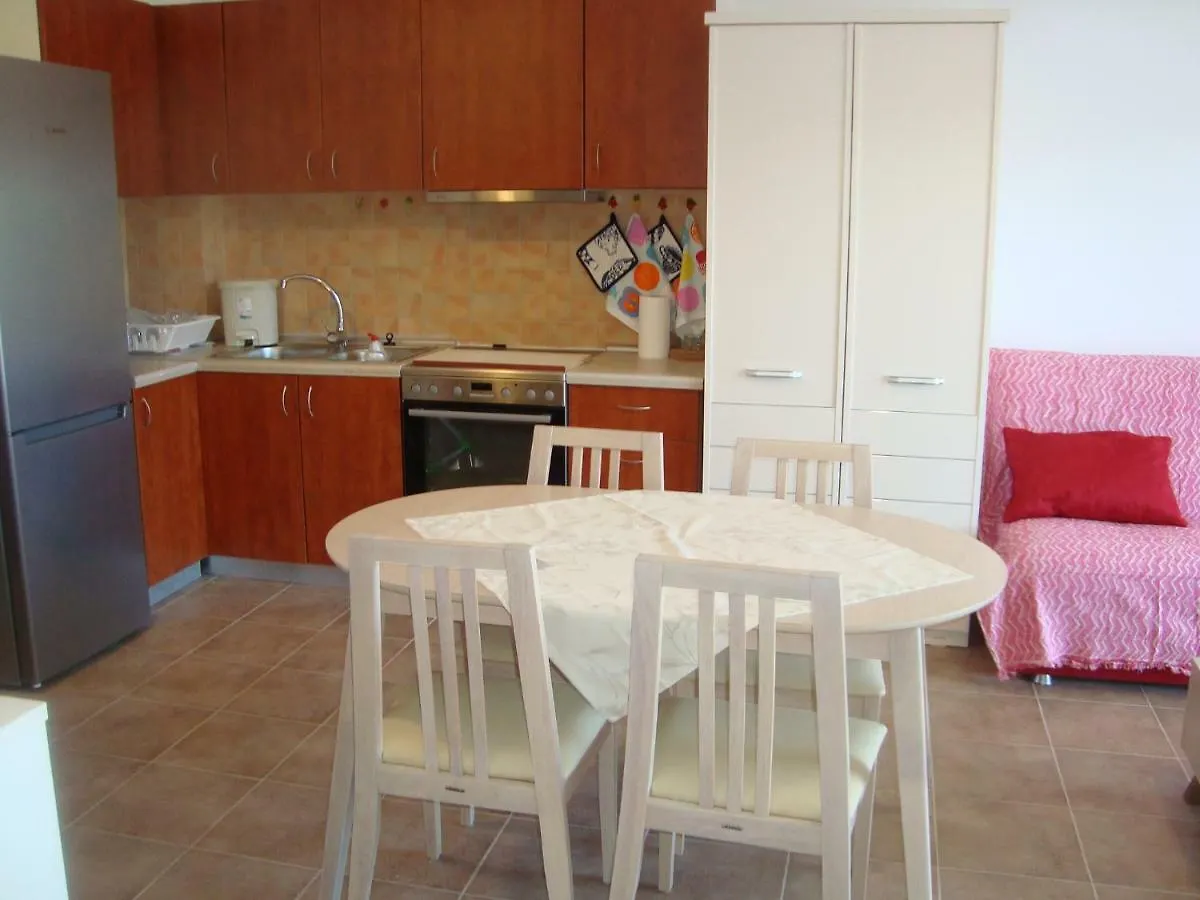 Apartment For Family Kriopigi