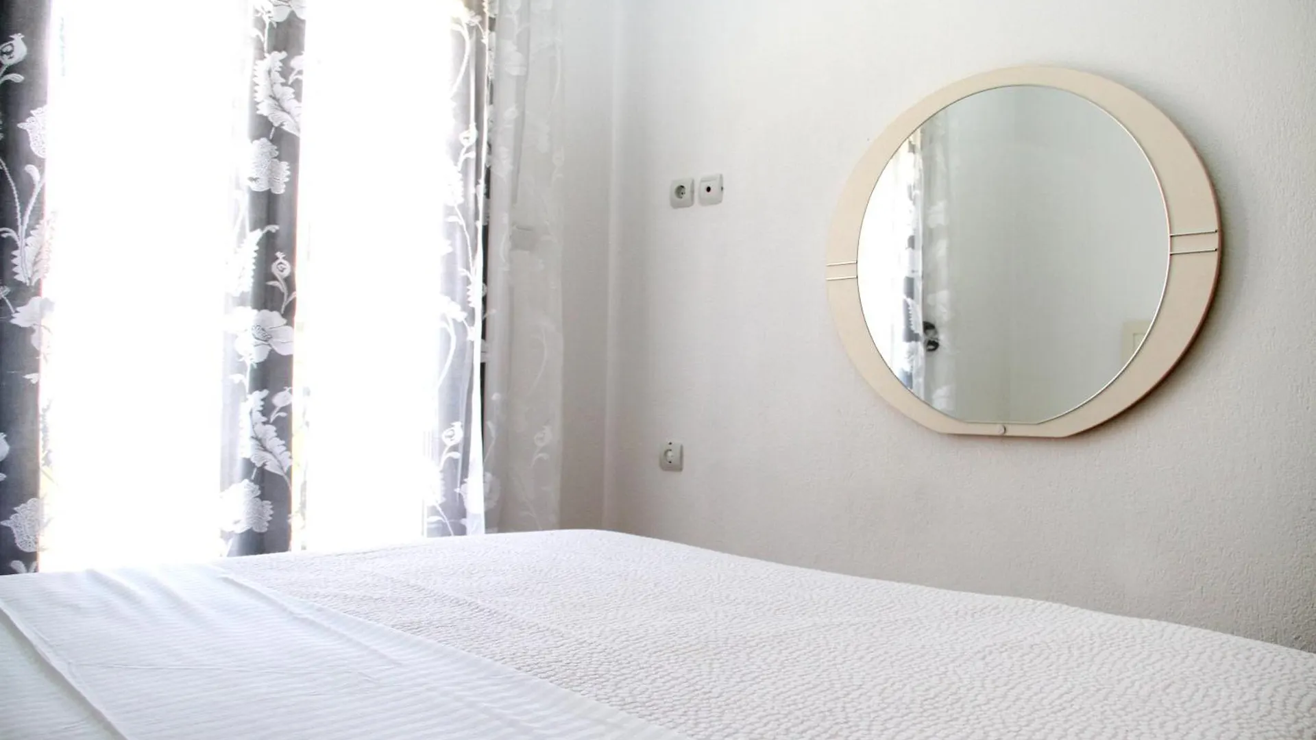 Apartment For Family Kriopigi